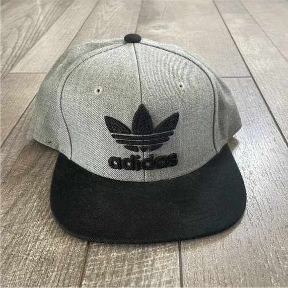 Adidas Gray and Black Adjustable Hat. - Picture 5 of 5